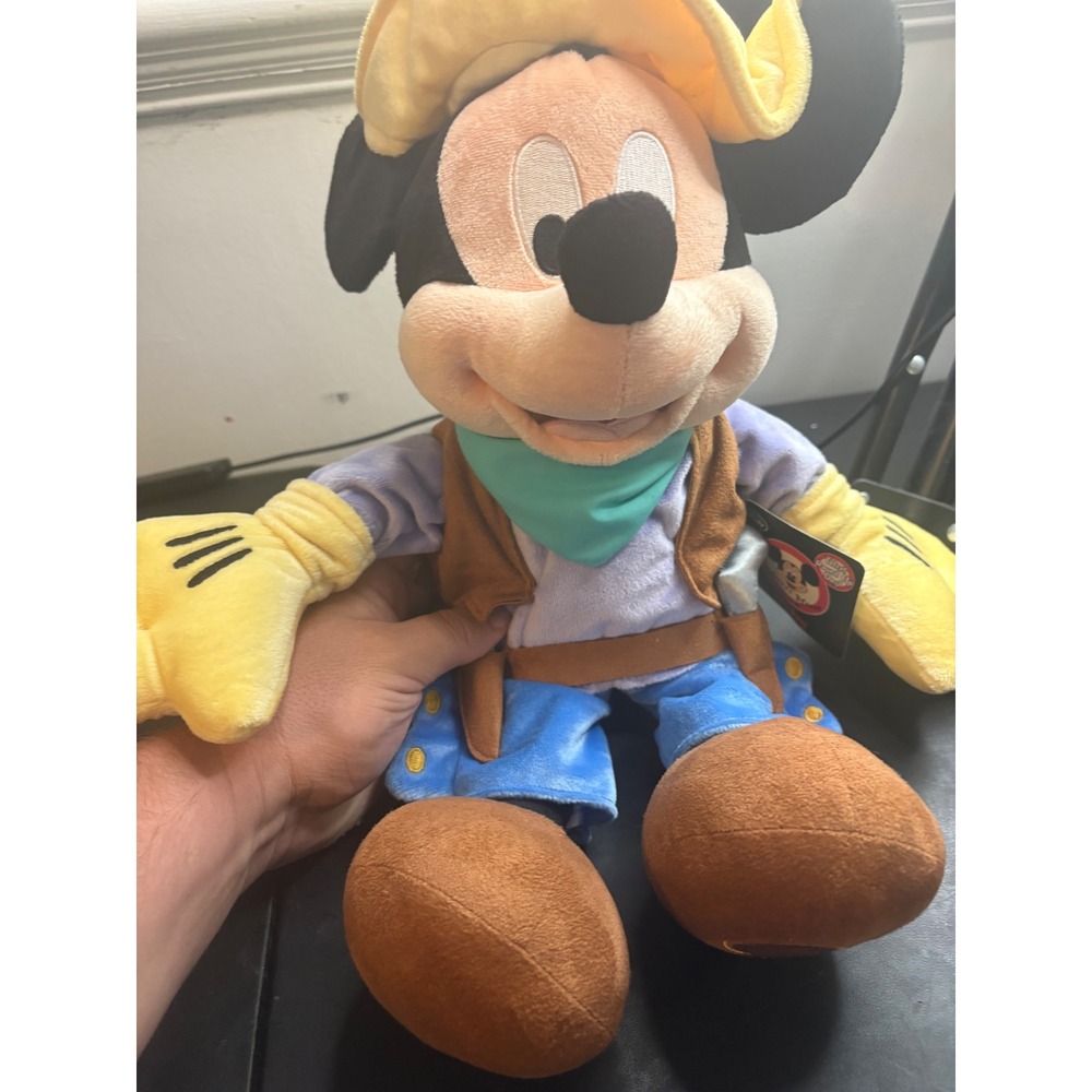 Disney Store Mickey Mouse Club Talent Round Up Day Cowboy Plush NWT